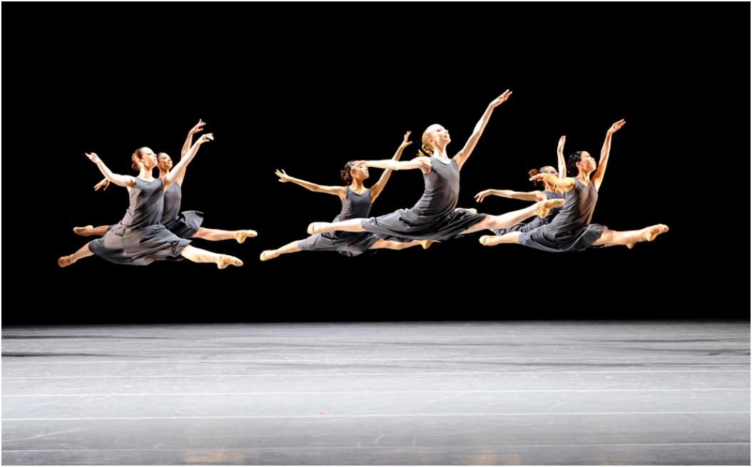 JEUNES DANSEURS